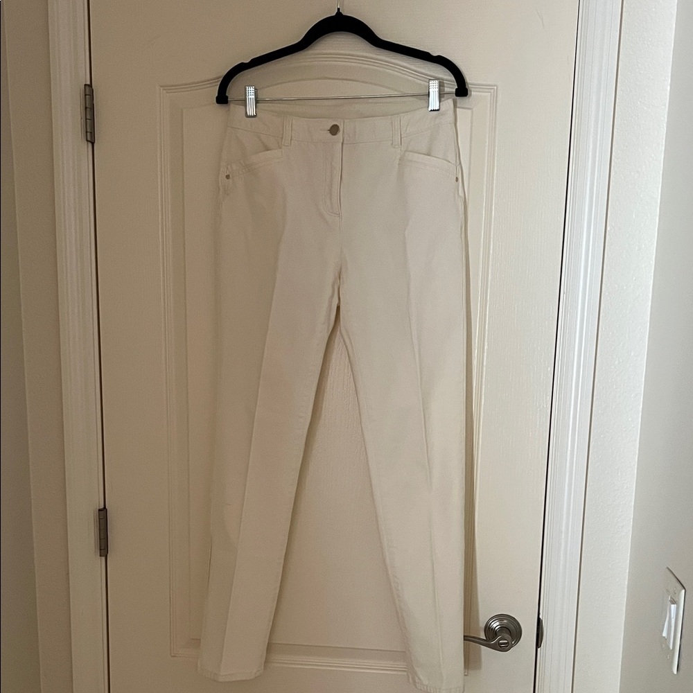 Winter white Straight-Leg Pants  Chico size 0 or US 4